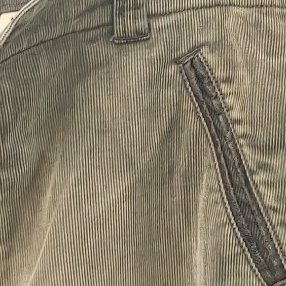 Guess Classic Taupe Corduroy Pants - Picture 5 of 12